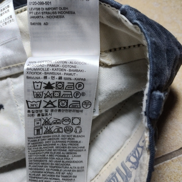 Levi's Men's Black Cargo Shorts W31 - Picture 5 of 8